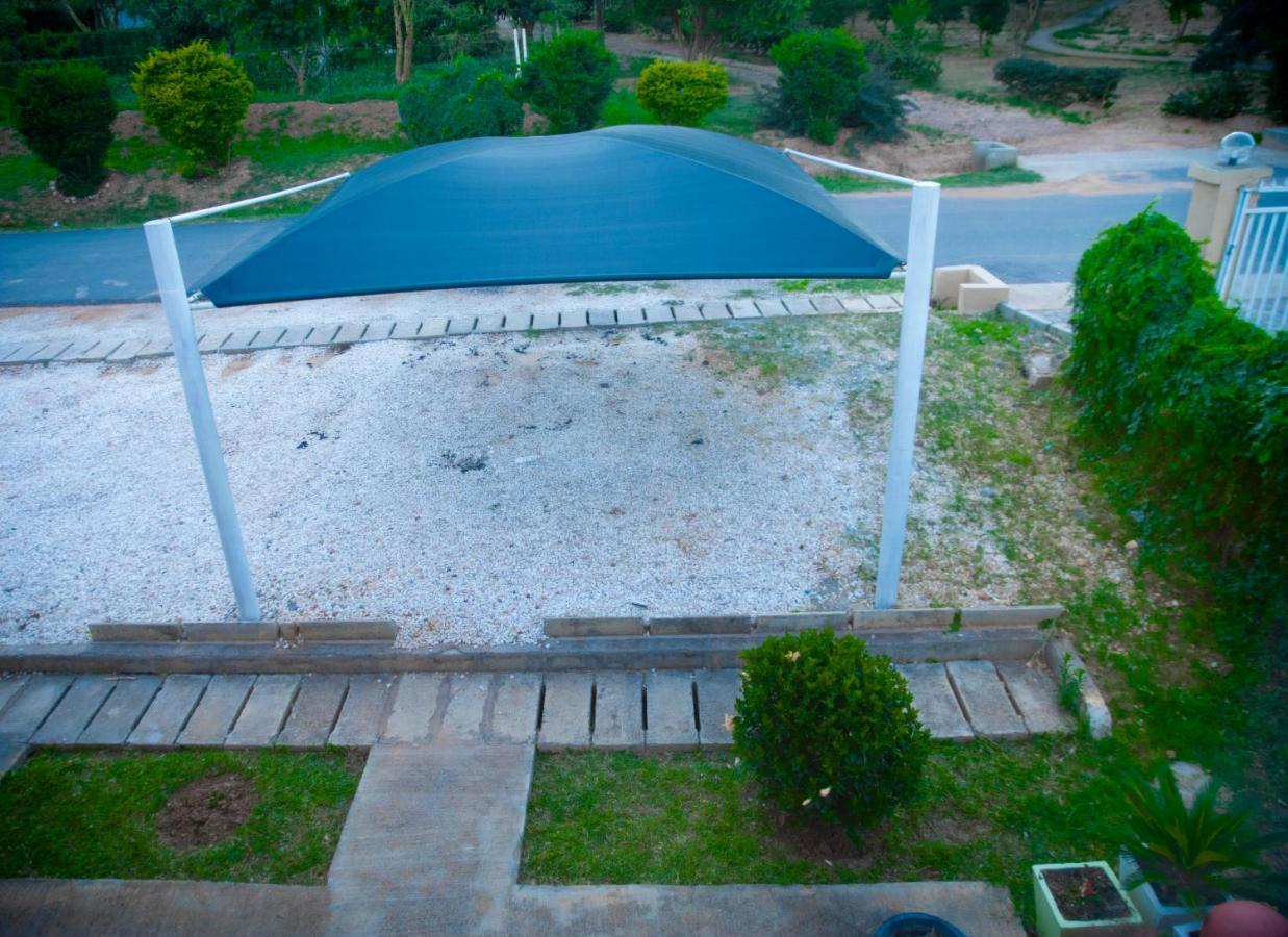 Sanctuary Aparthotel-Ac-Garden- Solar-Wi-Fi -Firepit-Park-Carport Lusaka Zewnętrze zdjęcie