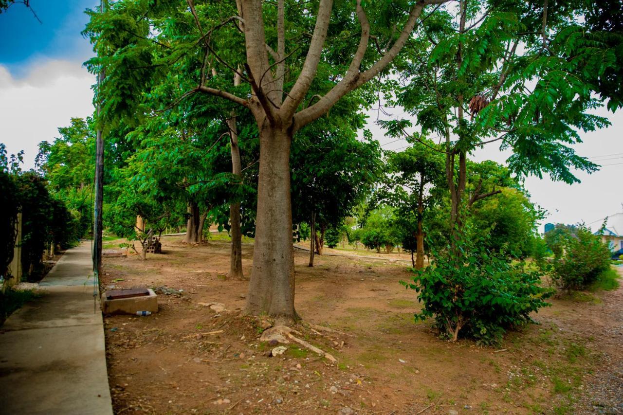 Sanctuary Aparthotel-Ac-Garden- Solar-Wi-Fi -Firepit-Park-Carport Lusaka Zewnętrze zdjęcie